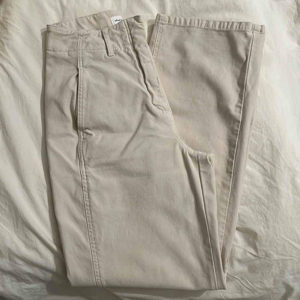 Like new!! Aritzia Wilfred wide leg pants, size 6, ivory
